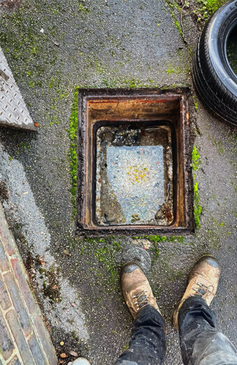 https://blockeddrainswanneroo.com.au/uploads/2025/07/hero-blocked-sewers-23761.jpg