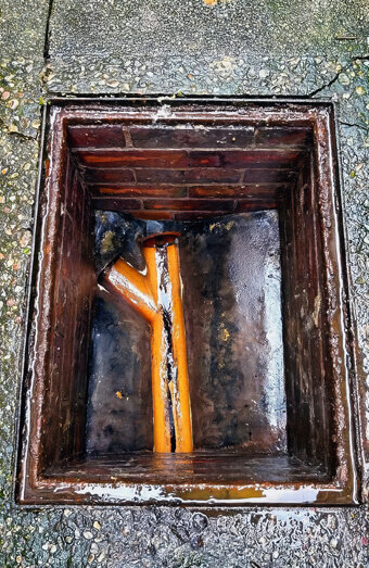 https://blockeddrainswanneroo.com.au/uploads/2025/07/hero-blocked-sewers-39472.jpg